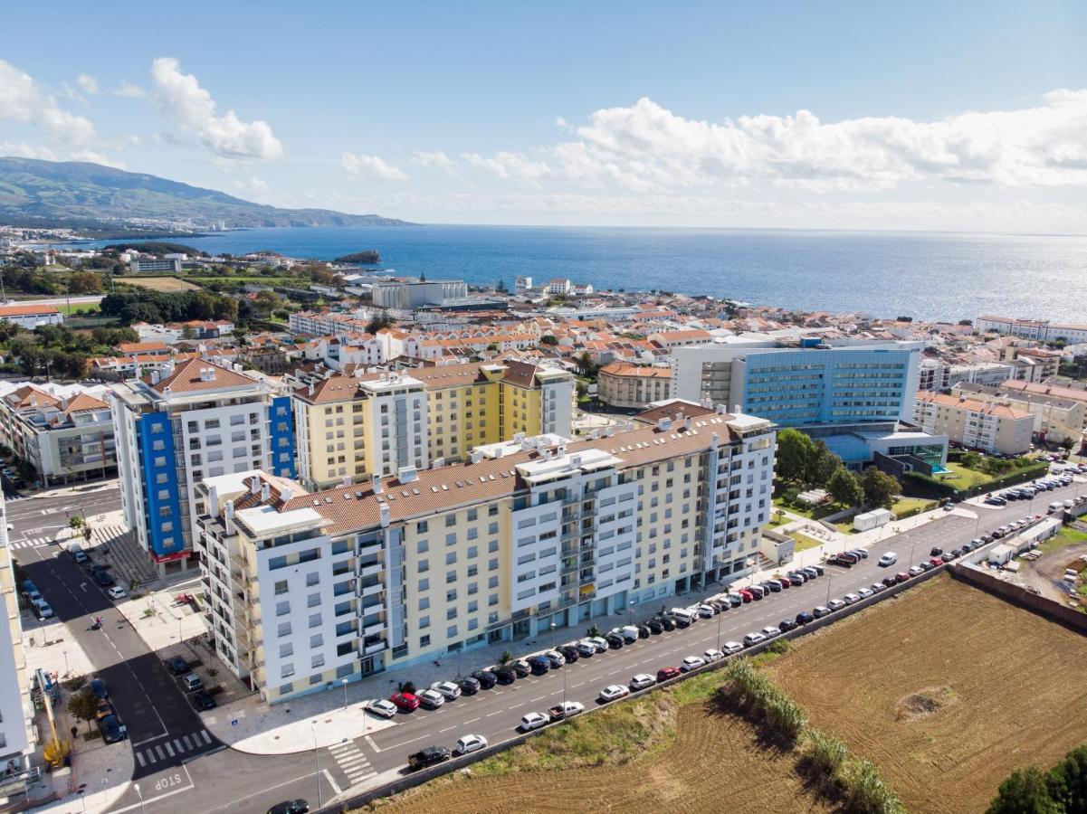 Apartment T3 In Downtown With Sea View Ponta Delgada Exteriör bild
